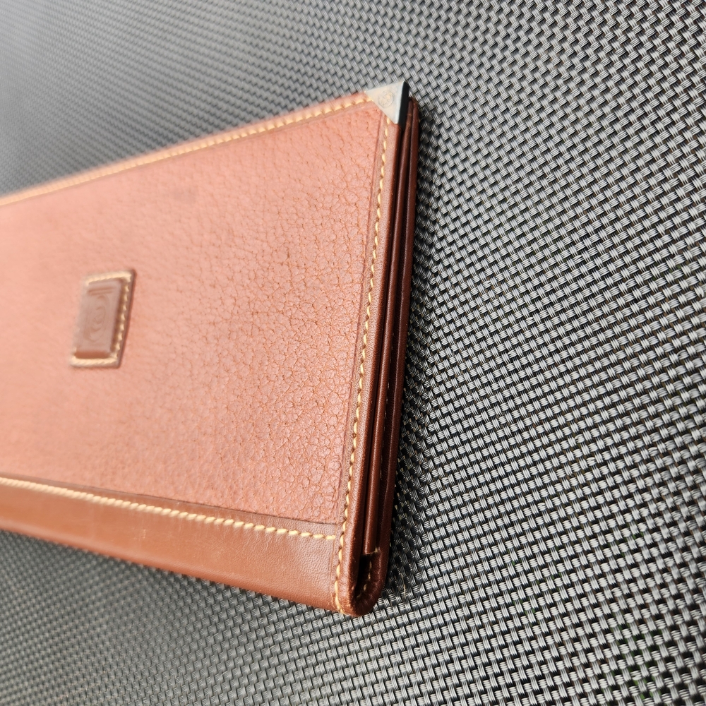 GUCCI Brown Leather GG Logo Checkbook and credit card cover Wallet - Picture 16 of 16